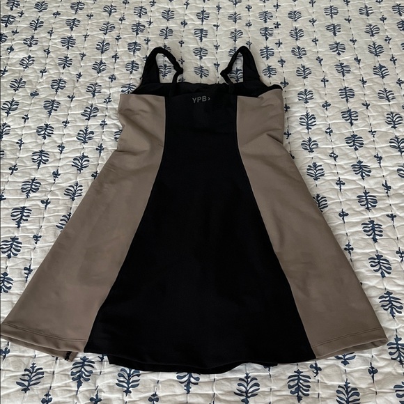 Abercrombie YBP sculptLUX Exercise Dress - Picture 2 of 5